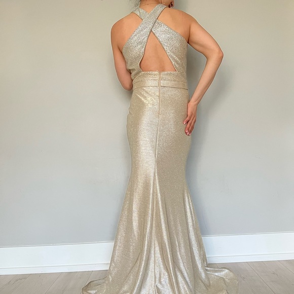 Unused Long shiny wedding/prom dress. - Picture 2 of 2